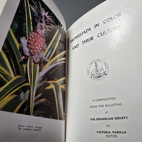 "Bromeliads in Color and Their Culture" Victoria Padilla 1966 - Picture 11 of 14